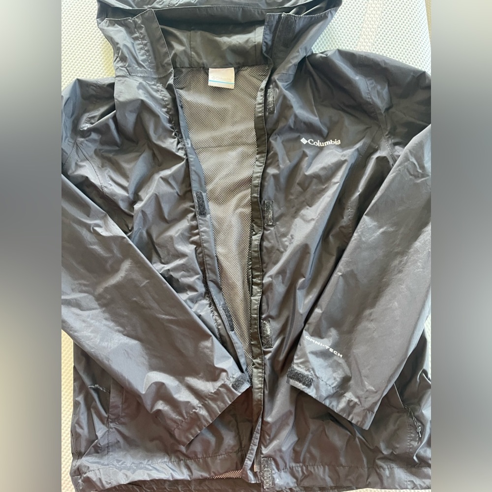 Columbia Omni-Tech Jacket (M)